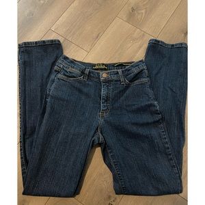 NYDJ TUMMY TUCK JEANS SIZE 6